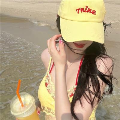 德里女孩第一季海报